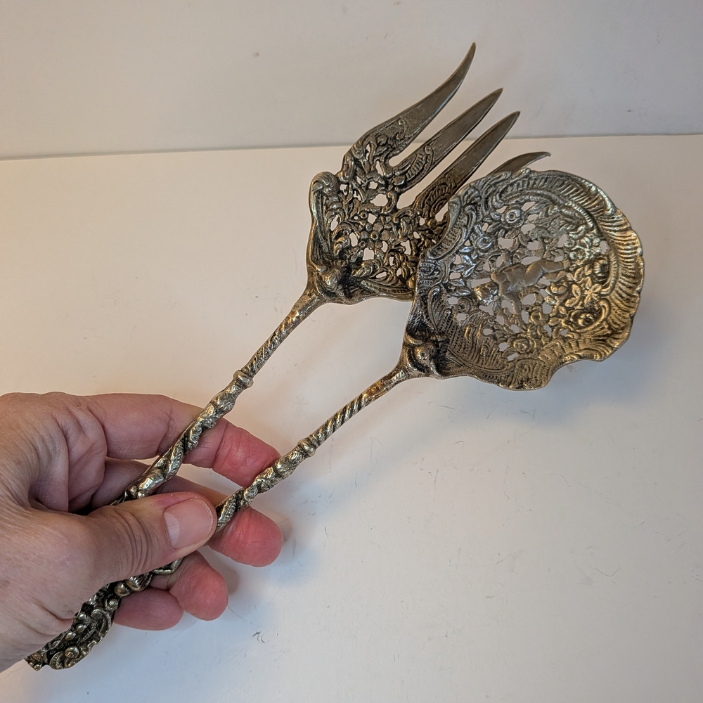 Vtg Ornate Uno Bellini Italy Cherubs & Scroll Spoon & Fork Serving Set Utensils